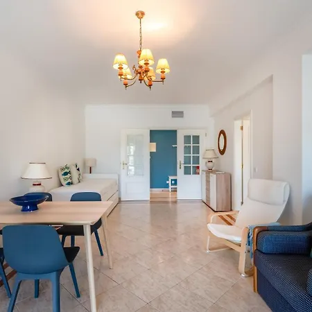Cozy 1bdr Flat W Pool In Vilamoura By Lovelystay Lägenhet *