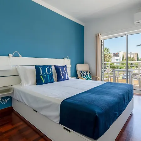 4Pax Vilamoura Flat With Pool & Garage By Lovelystay