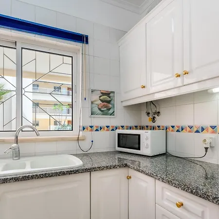 4Pax Vilamoura Flat With Pool & Garage By Lovelystay *