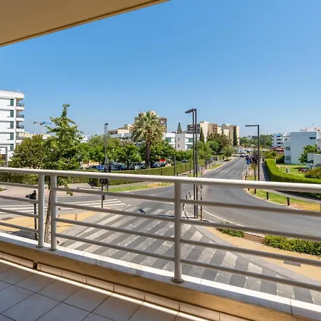 아파트 4Pax Vilamoura Flat With Pool & Garage By Lovelystay