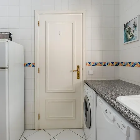아파트 4Pax Vilamoura Flat With Pool & Garage By Lovelystay *